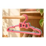 Pack de 5 perchas infantiles con moño Abba Shirley